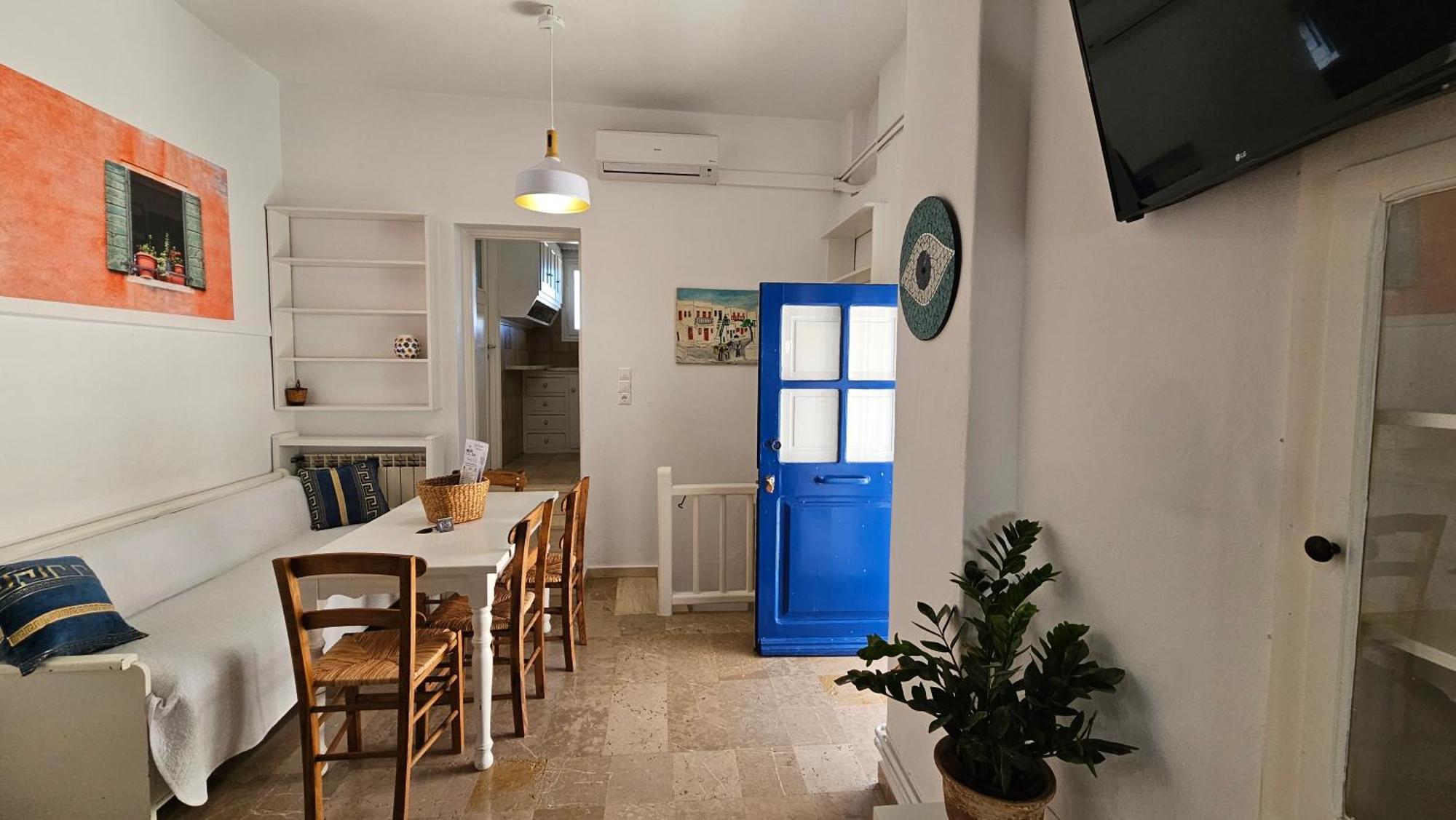 Eleanna's 2* Mykonos Town