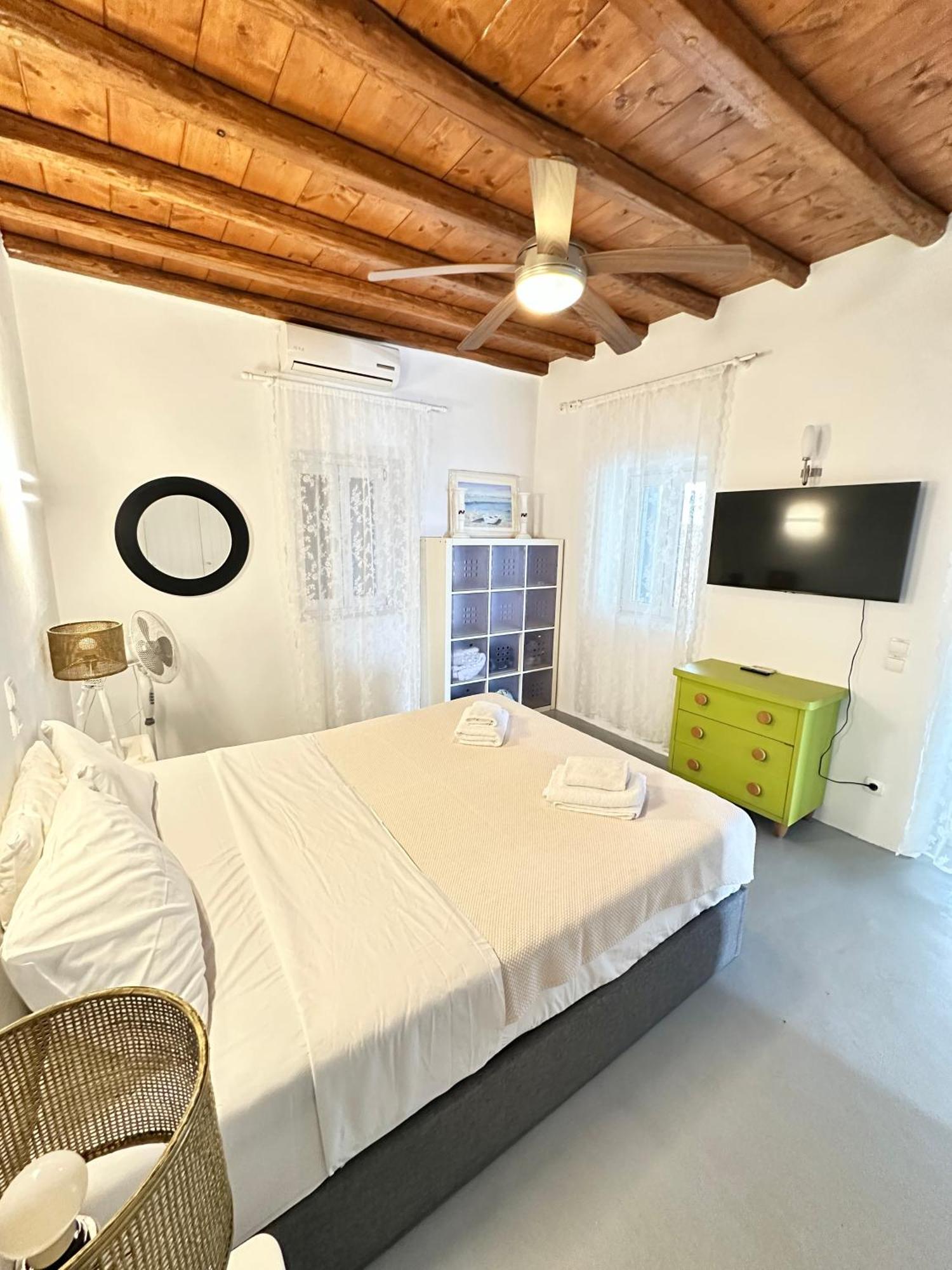 Holiday home Spacious Traditional Mykonian House