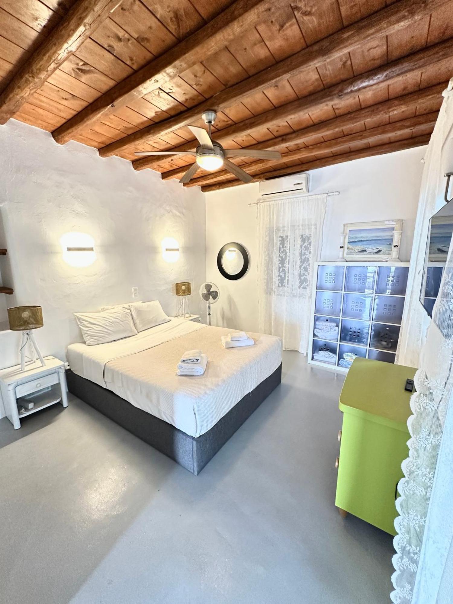 Holiday home Spacious Traditional Mykonian House *