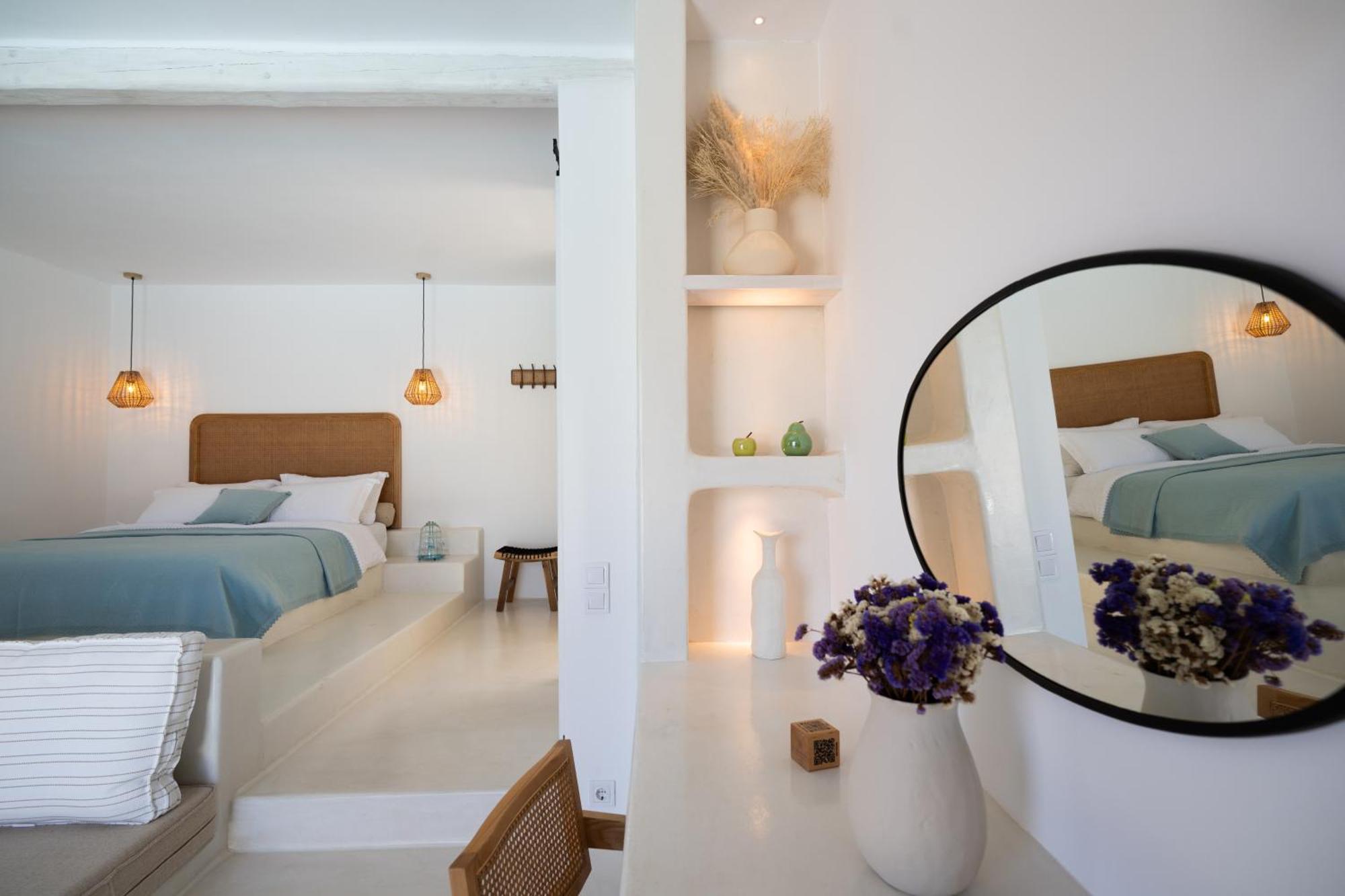 Myconian Theros Luxury Hotel *