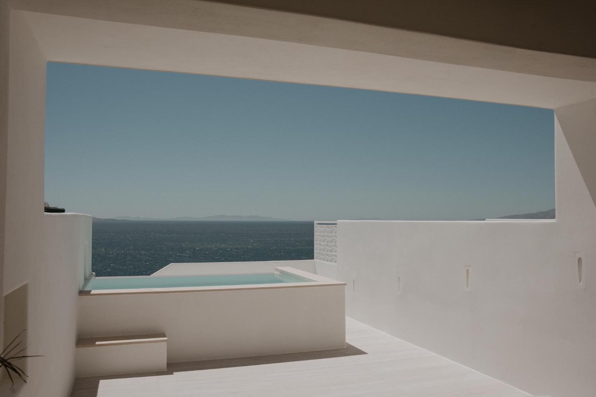 Tagoo Hills * Mykonos Town