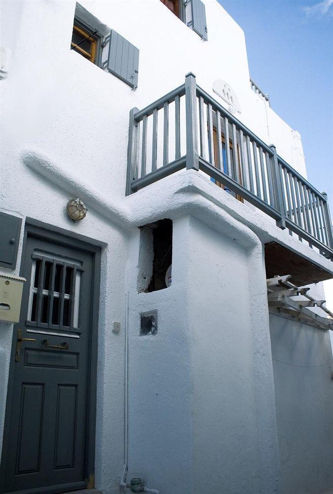 Aparthotel Elena & 3*