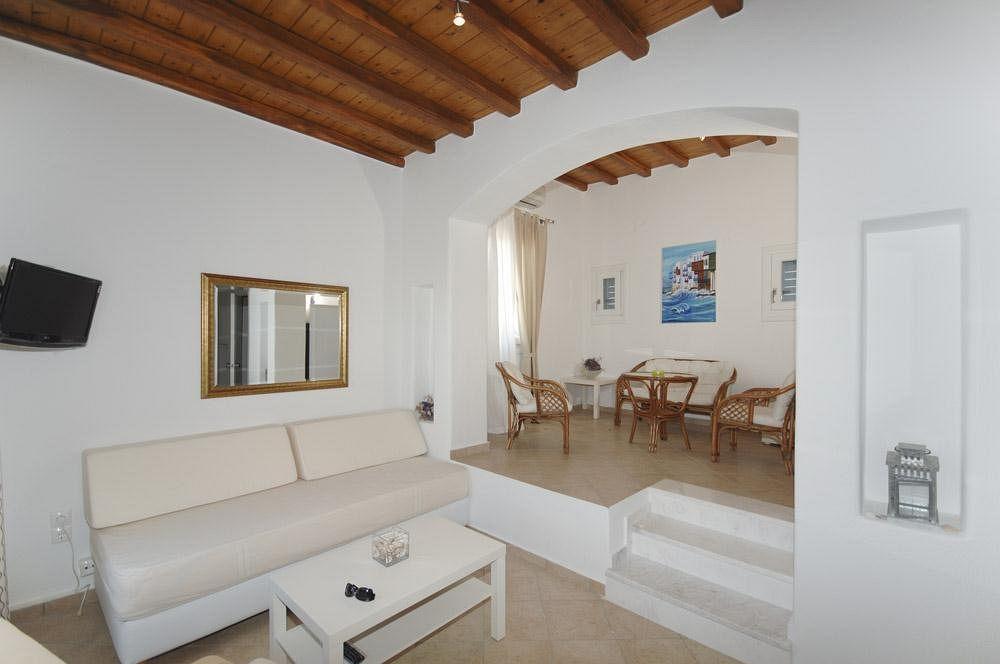 Lino * Paradise Beach (Mykonos)