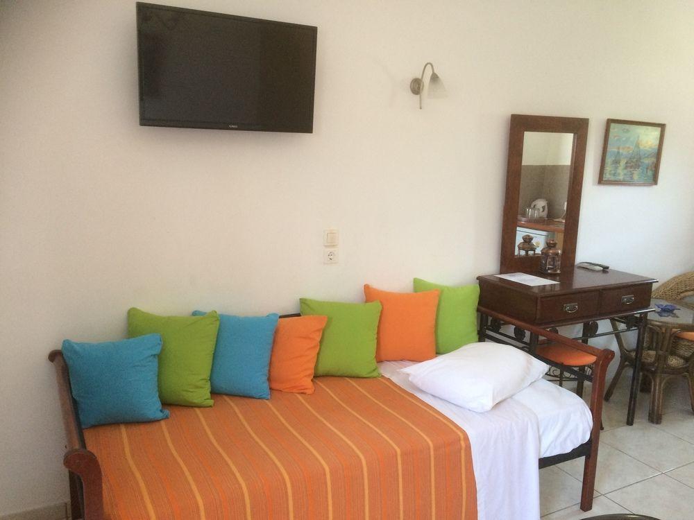 Maroulinas Boutique & Hotel *