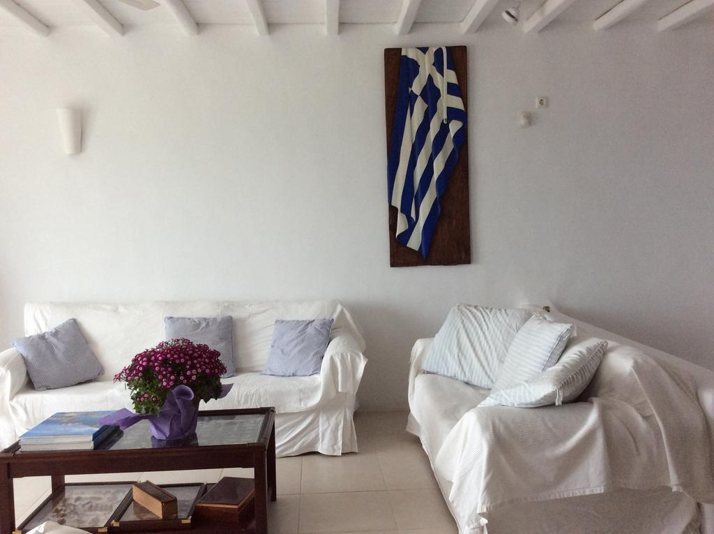 3 Bedroom Cycladic Lia Villa Kalafatis