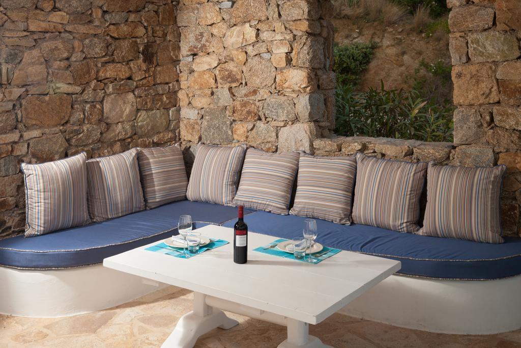 Villa 3 Bedroom Cycladic Lia Kalafatis