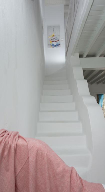V Villa *