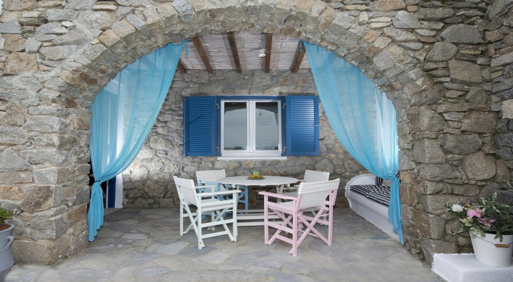 V Villa