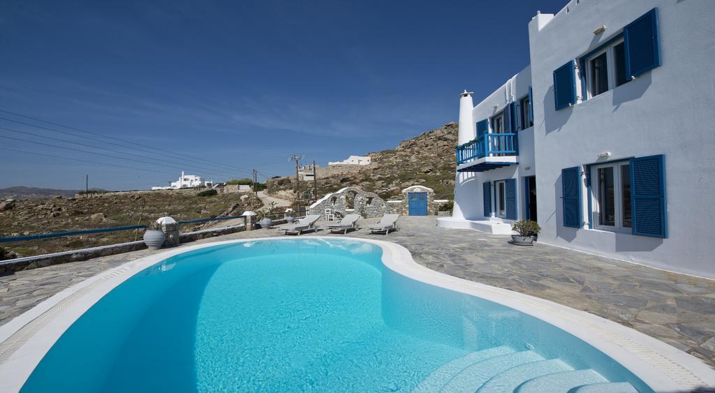 Villa V