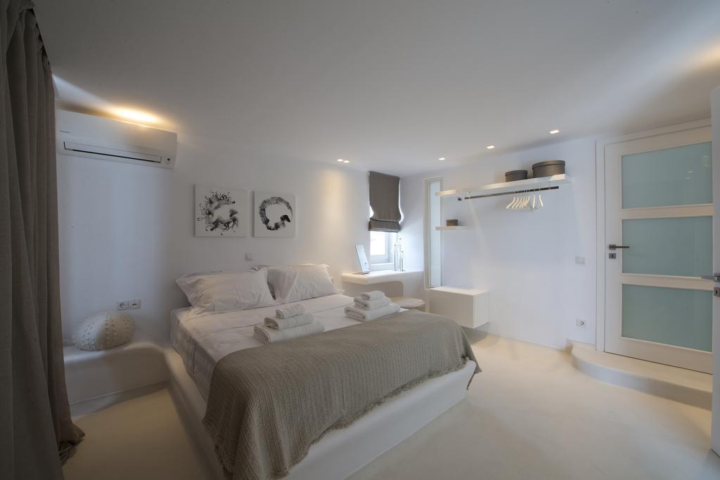 Diles & Mykonos Villa