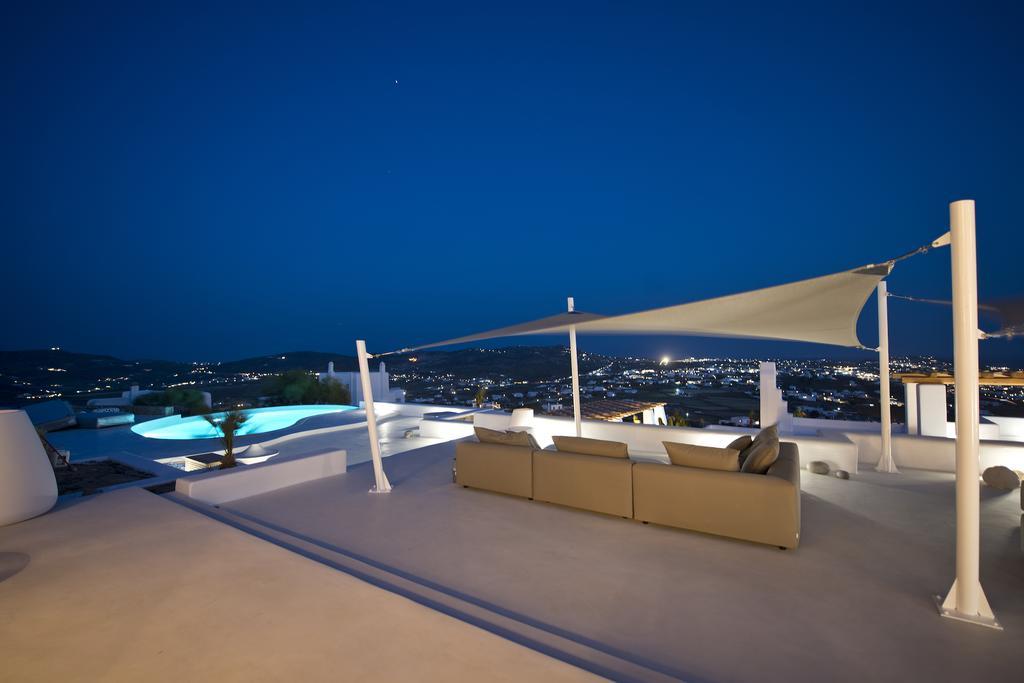 Diles & Mykonos