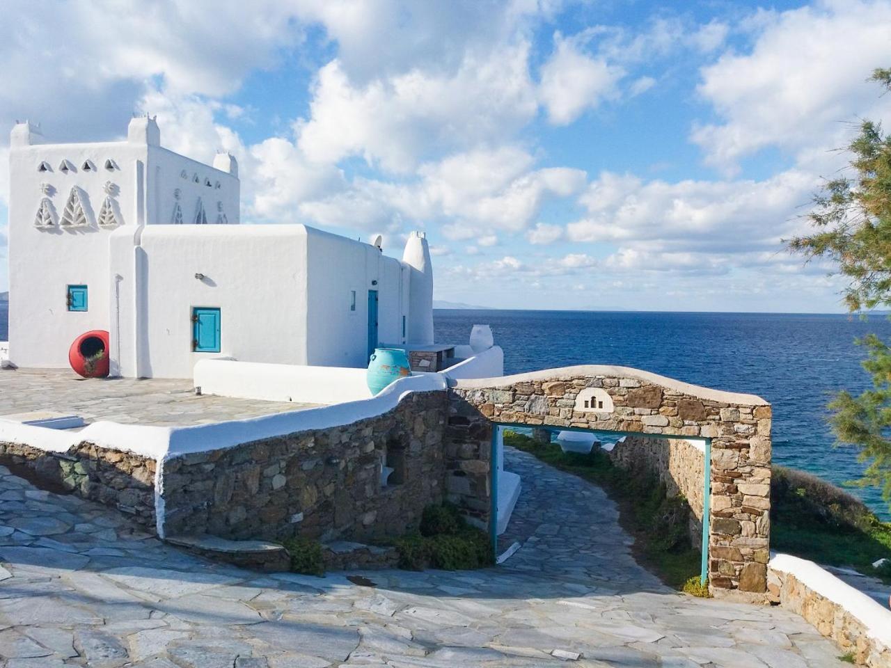Cavo Delos Villa