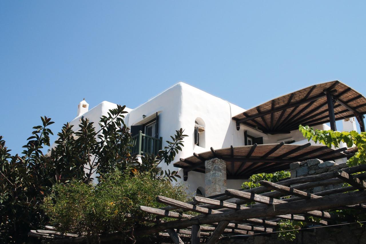 Kounoupas Villa *