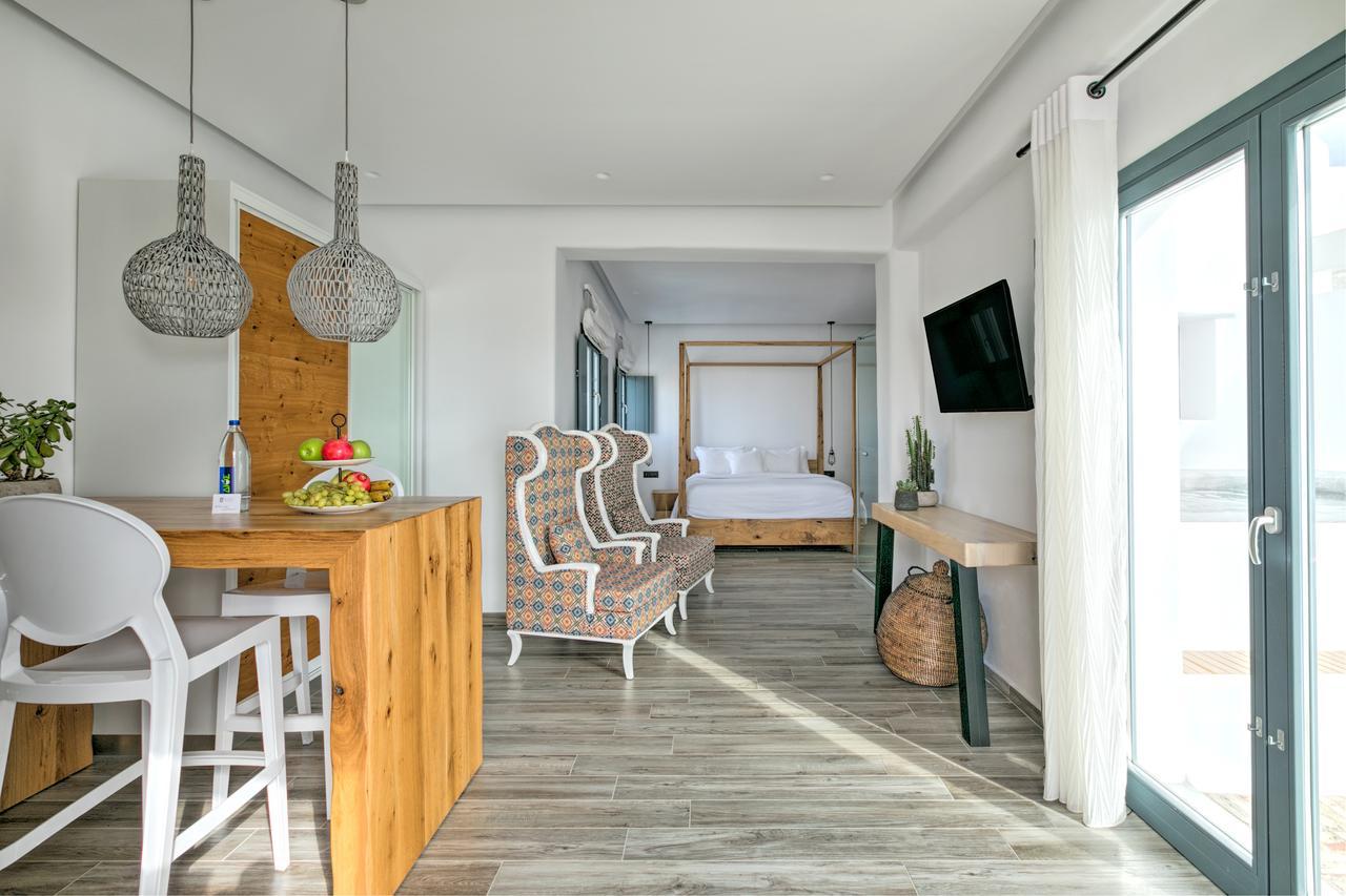 Portes & Mykonos Hotel 4*