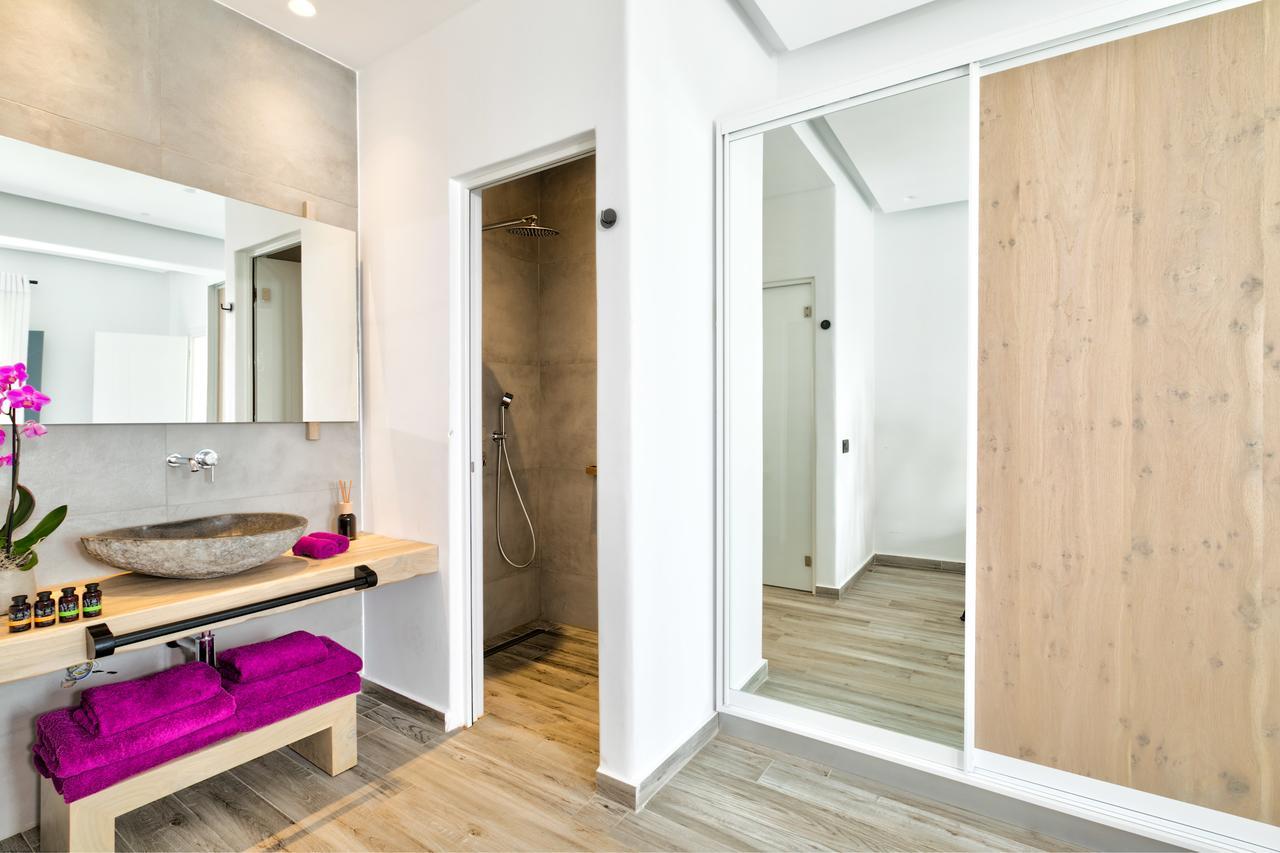 Portes & Mykonos Hotel
