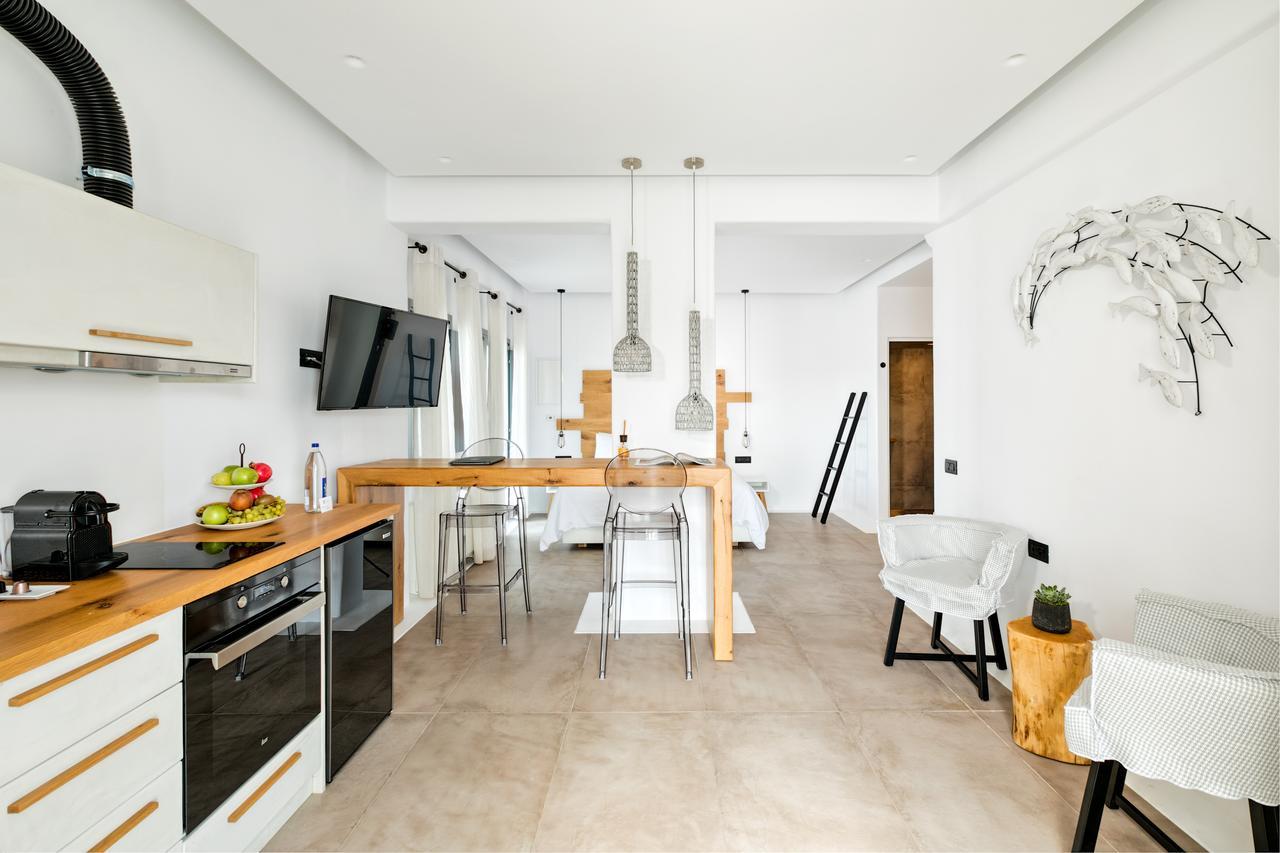 Portes & Mykonos Hotel