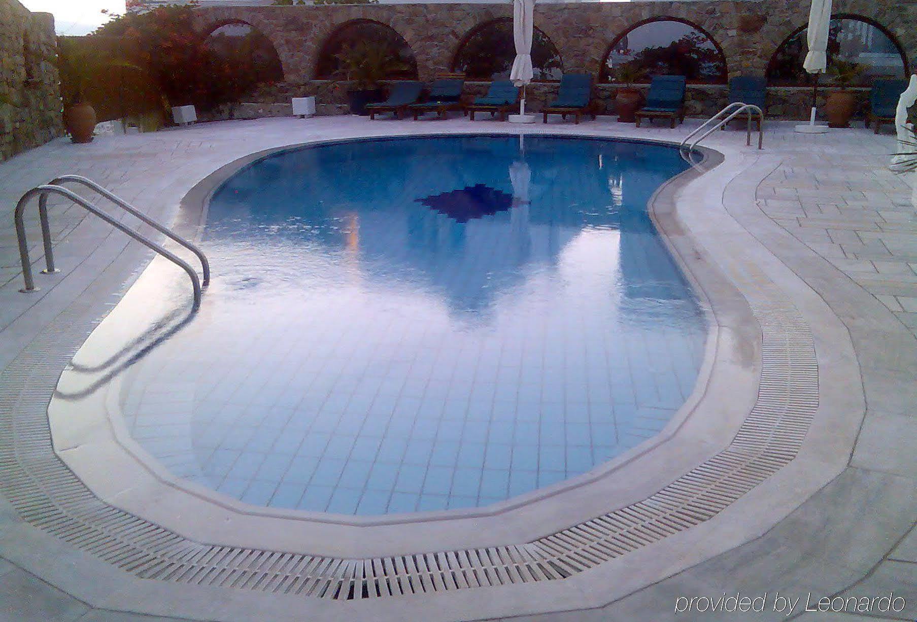 Zannis Hotel 3*