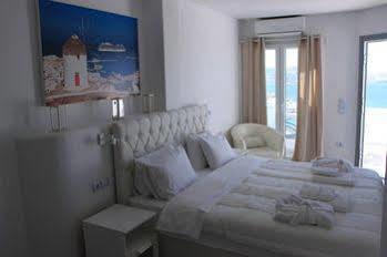 Hotel Maroulinas Boutique &
