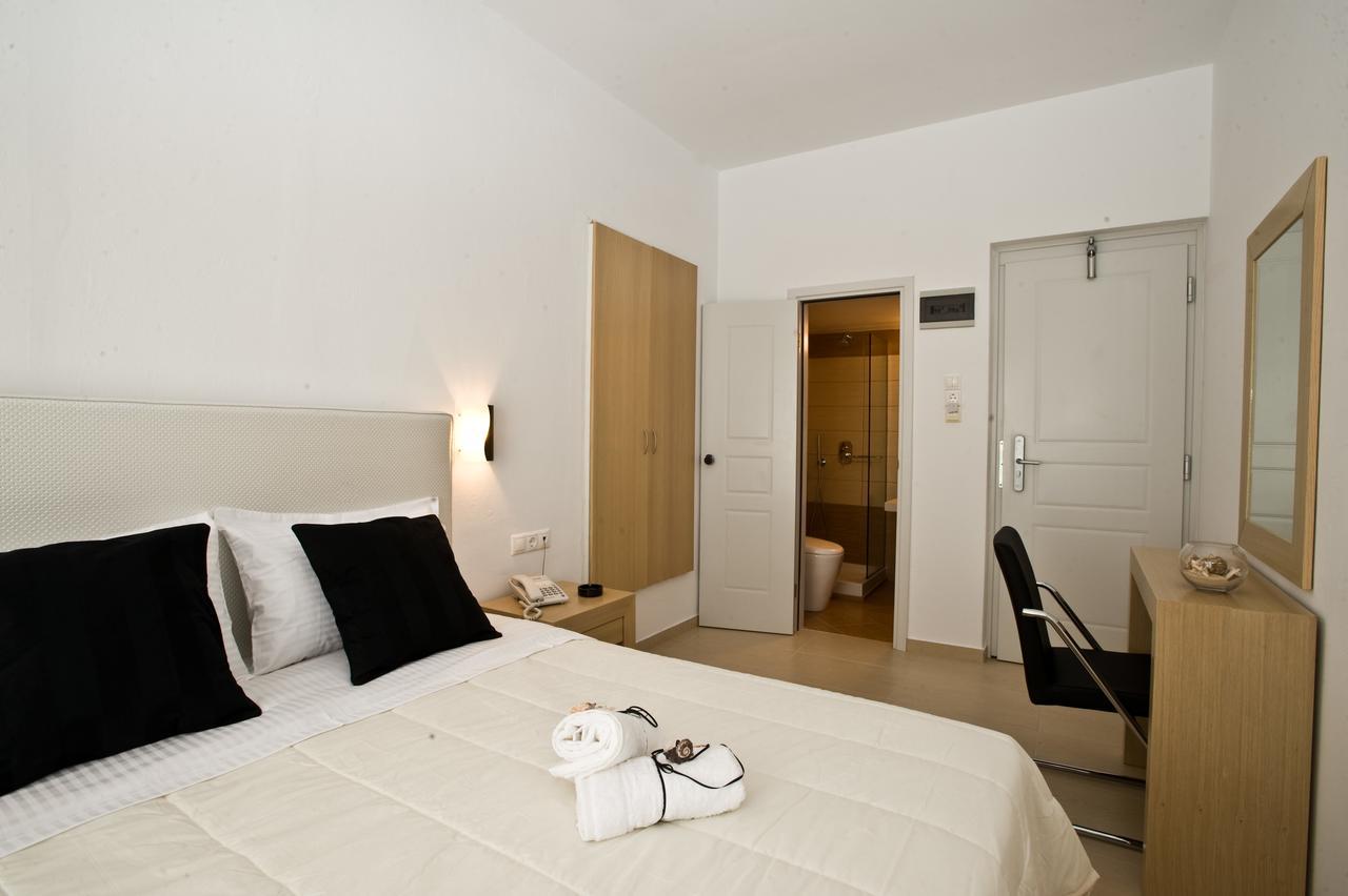 Zannis Hotel 3*