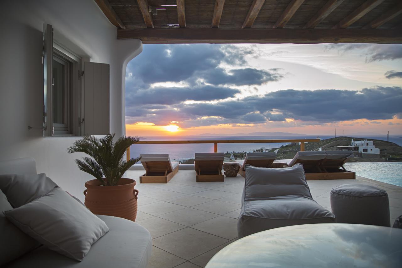 Anthis Villas *