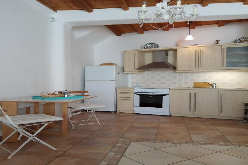 Mykonos Eterna Psarrou