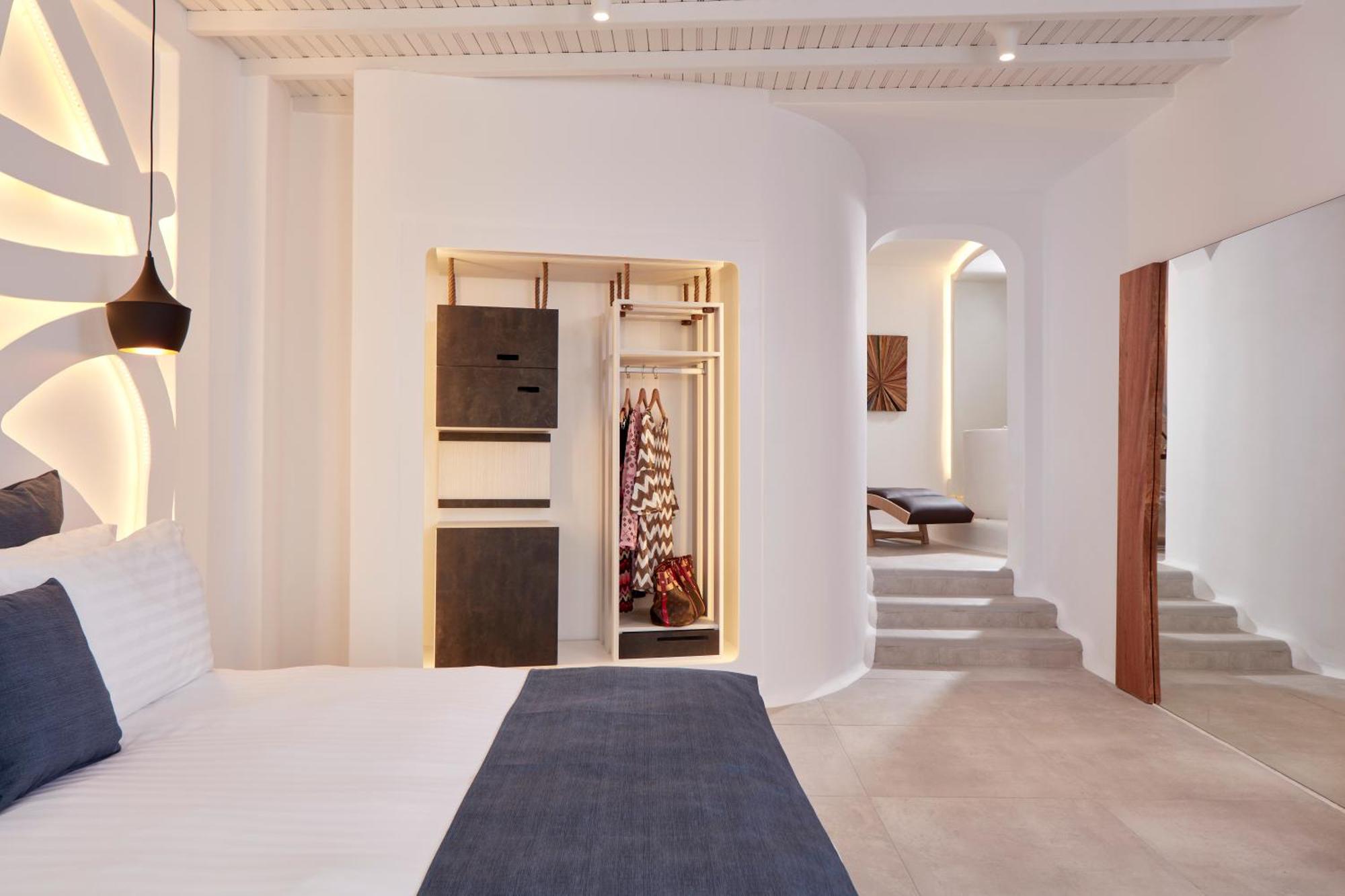 Absolute Mykonos & 5* Mykonos Town