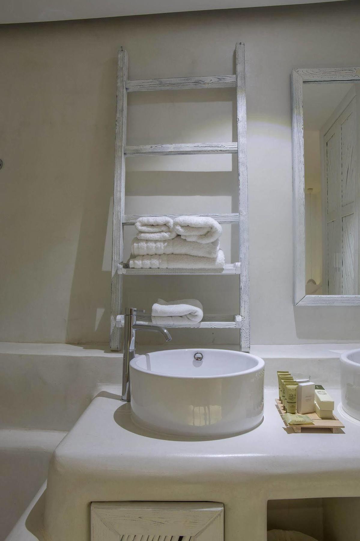 Three Shades Mykonos 4*