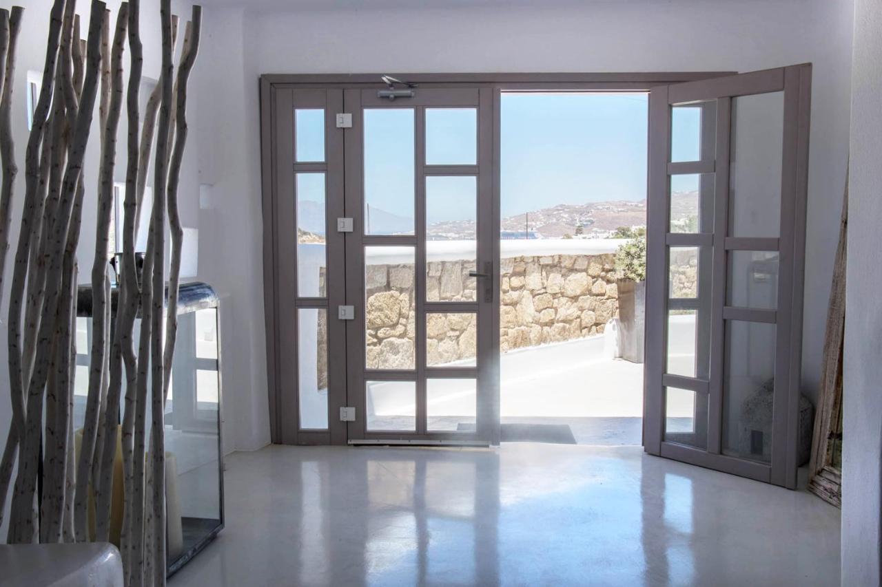 Three Shades Mykonos 4*