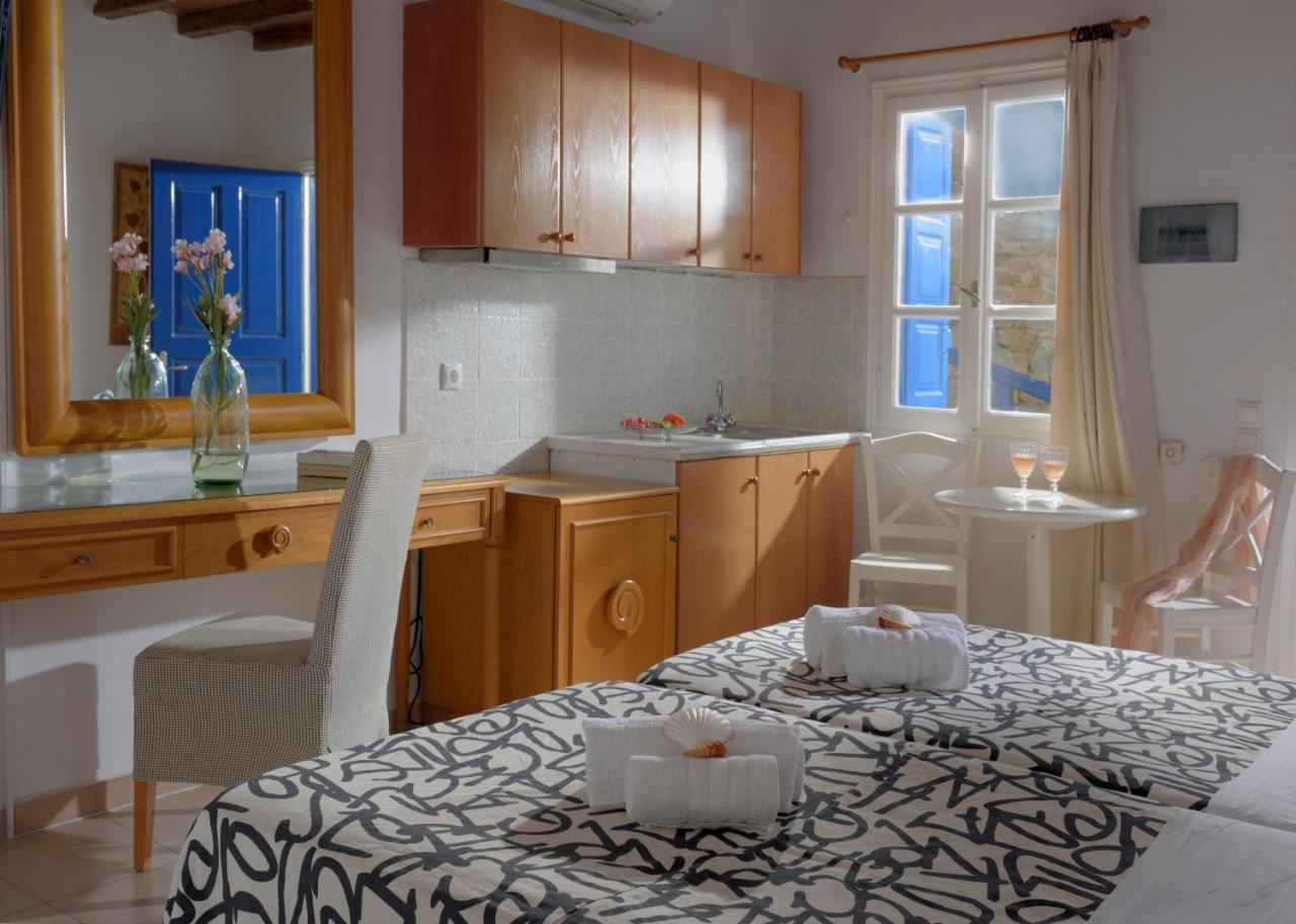 Adonis Apartment
