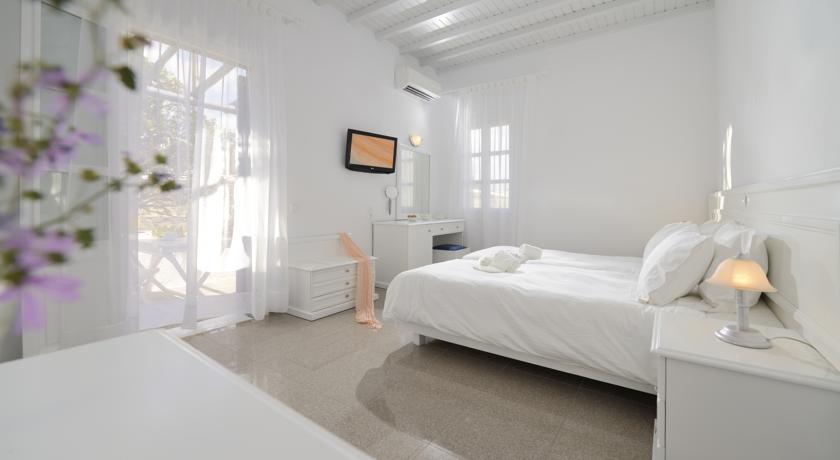 Absolute Mykonos & 5* Mykonos Town