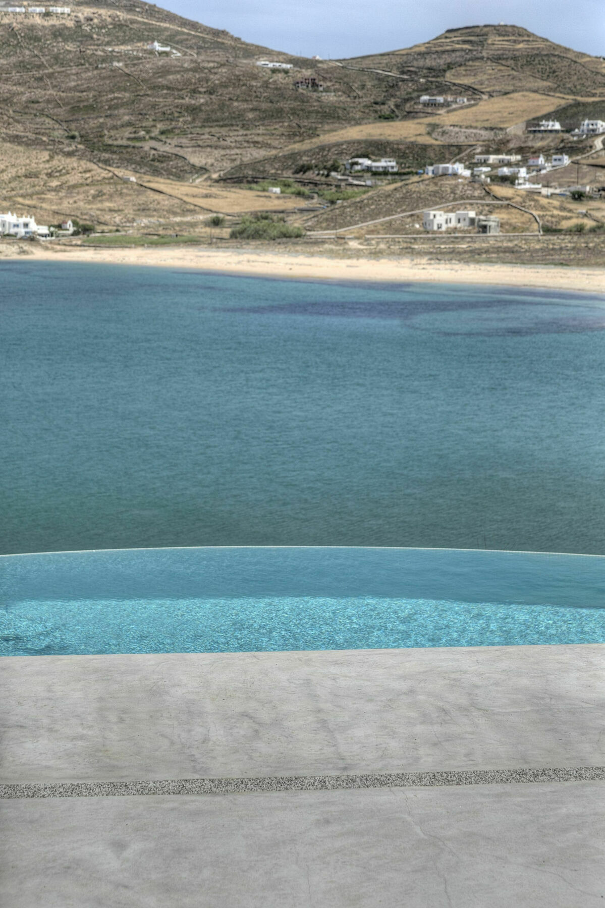 Villa Barbarossa - Elegant Beachfront Retreat With Heated Pool & Outdoor Gym