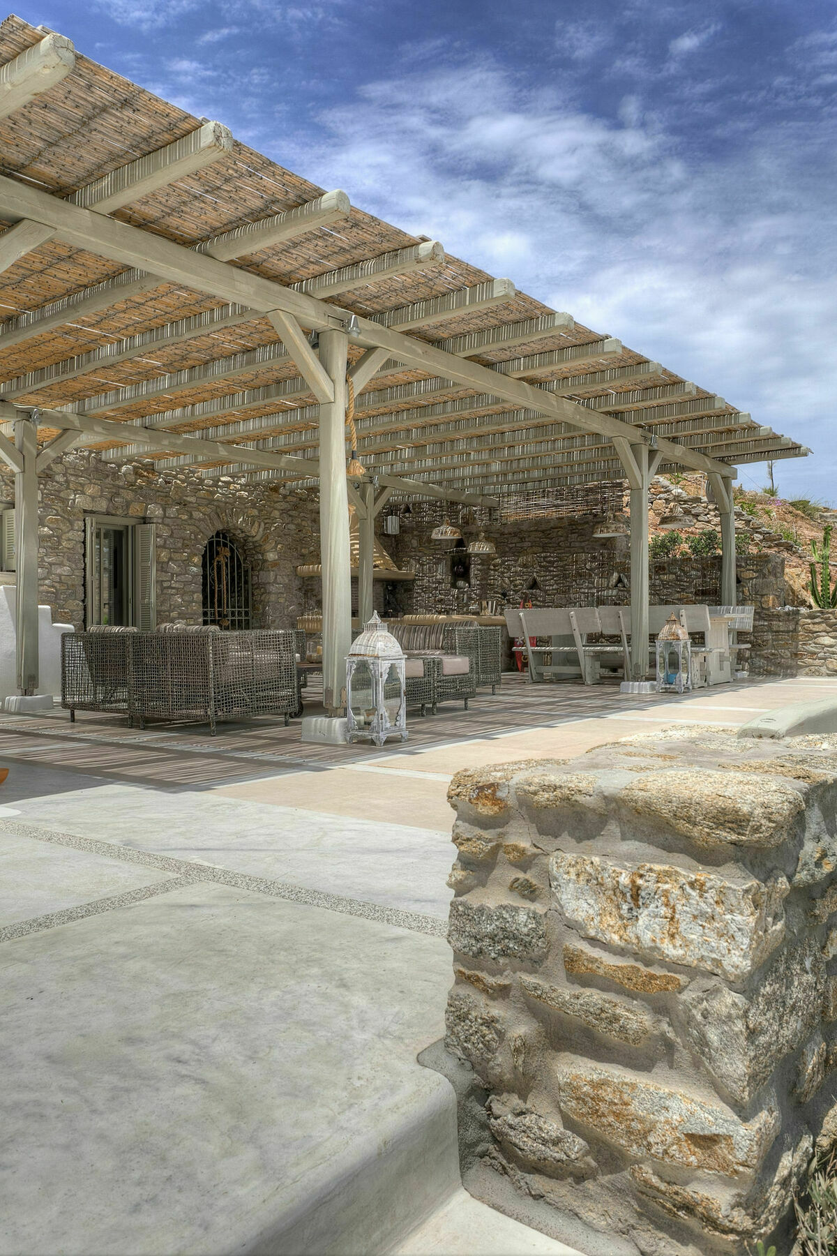 Villa Barbarossa - Elegant Beachfront Retreat With Heated Pool & Outdoor Gym