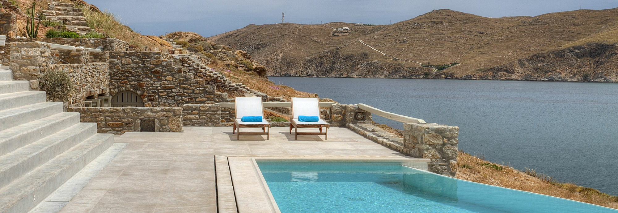 Barbarossa - Elegant Beachfront Retreat With Heated Pool & Outdoor Gym Villa