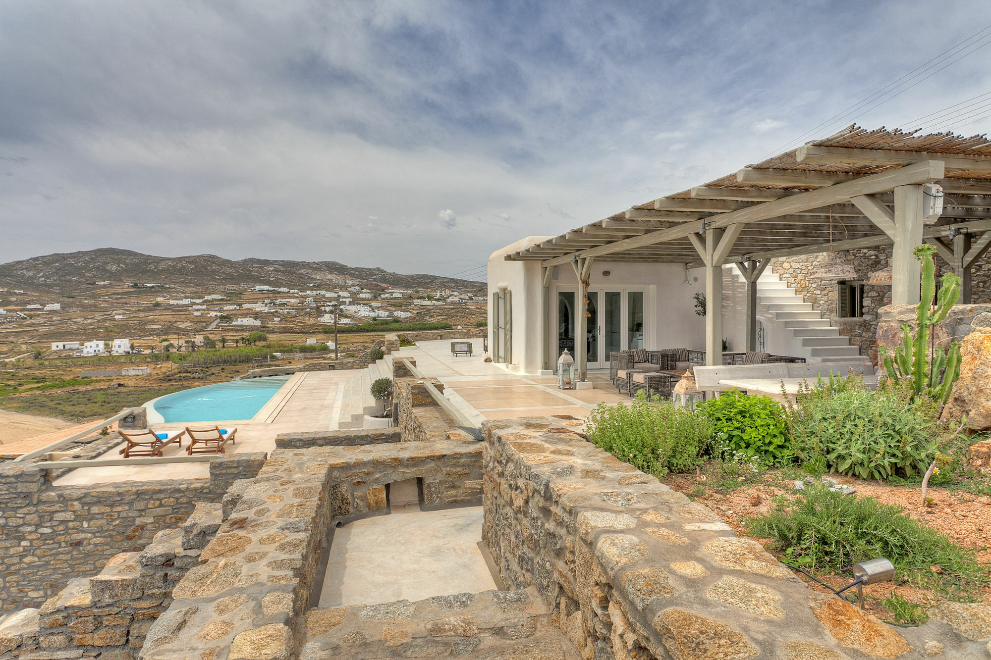Barbarossa - Elegant Beachfront Retreat With Heated Pool & Outdoor Gym Ftelia (Mykonos)