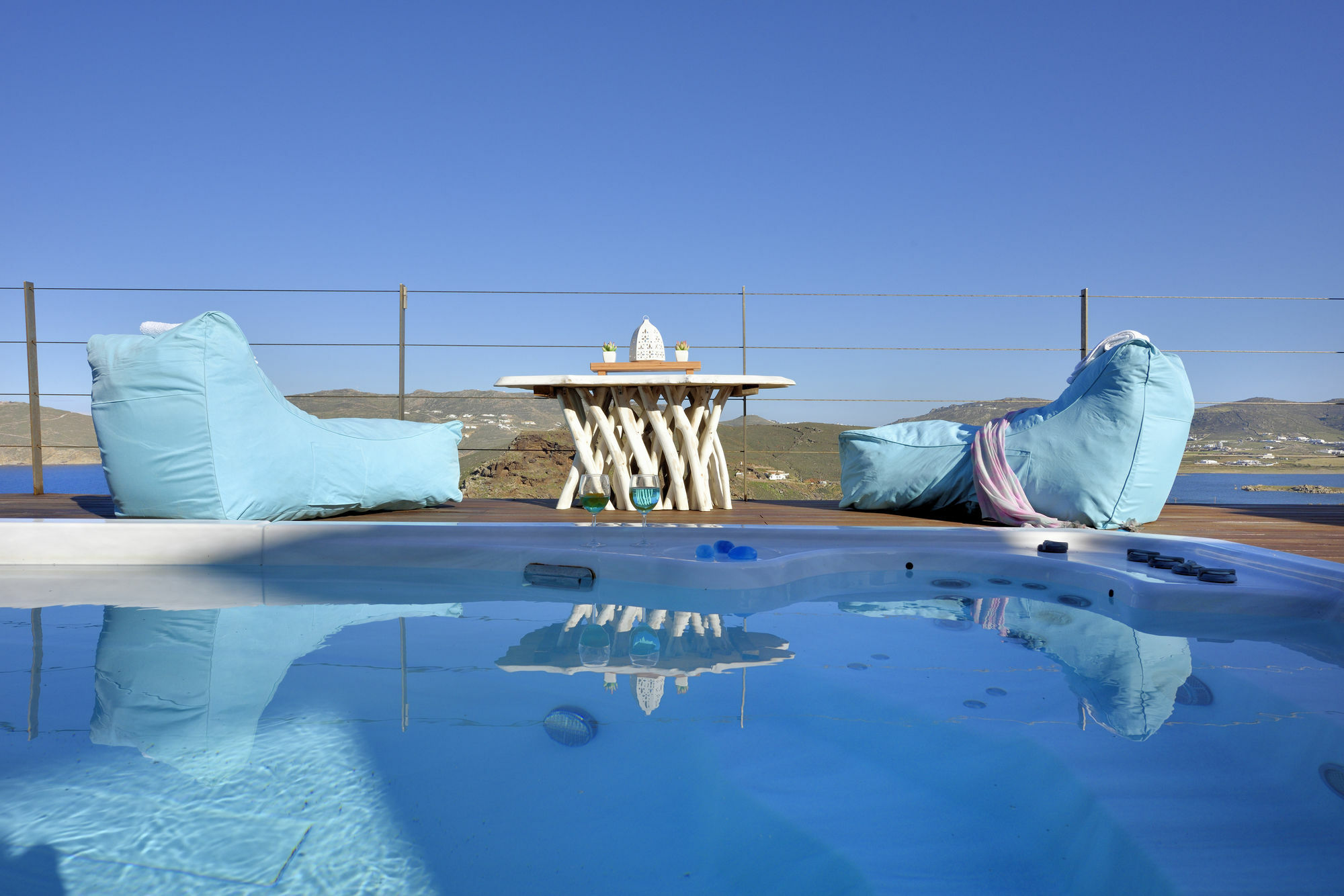 Aiolos Mykonos * Panormos (Mykonos)