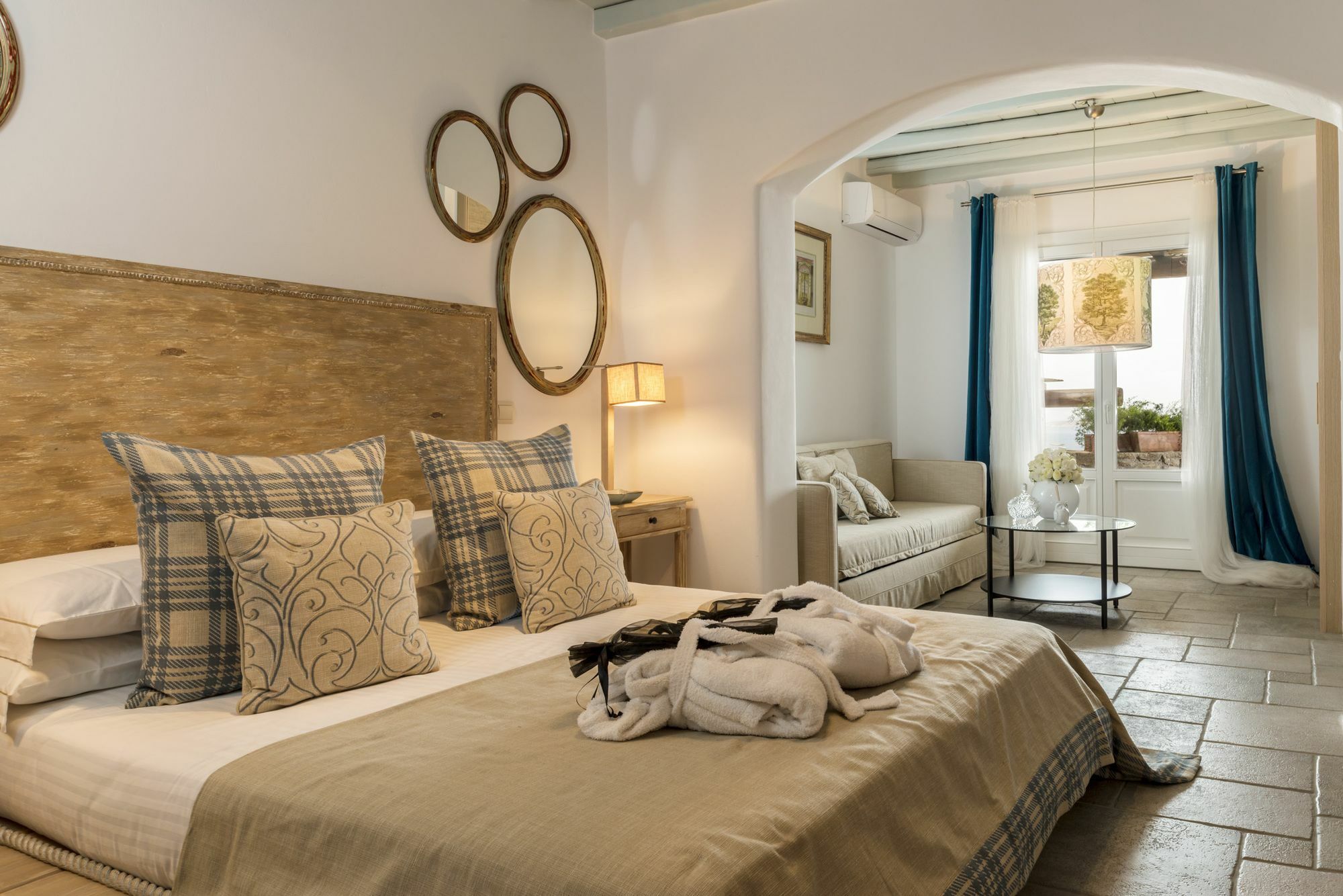 Mykonos Crystal 4*
