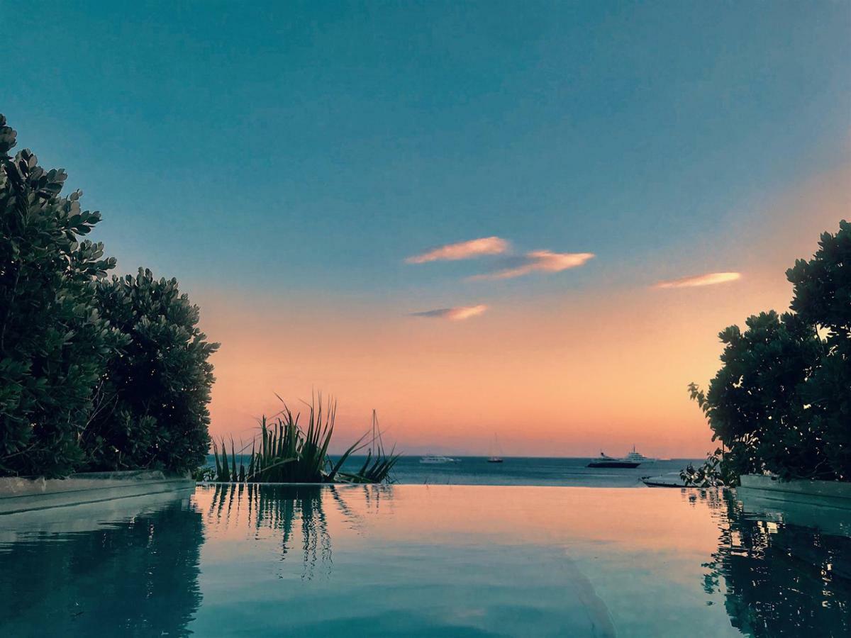 Hotel Mykonos Dove Beachfront 5*