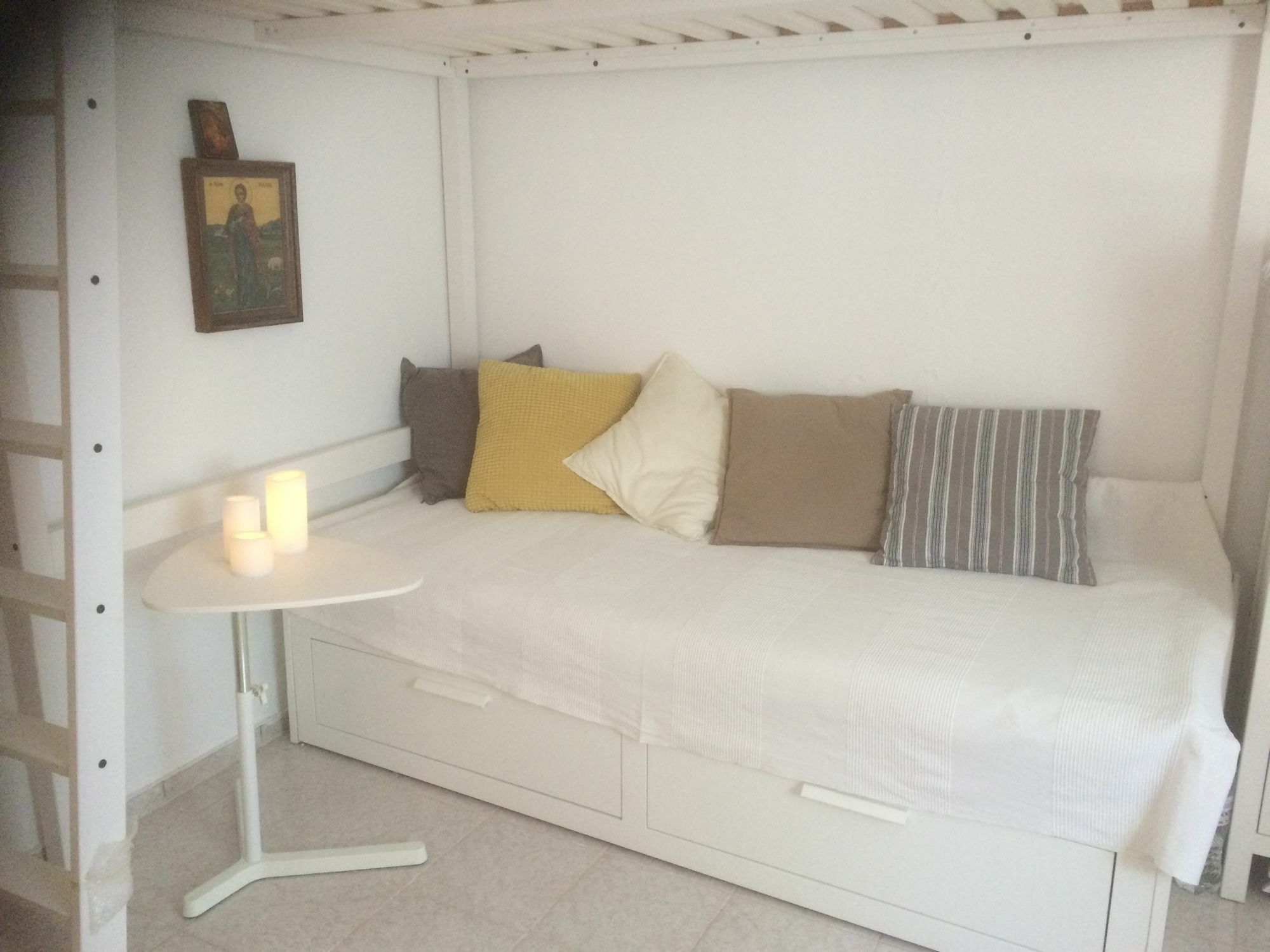 Stella's Apartment