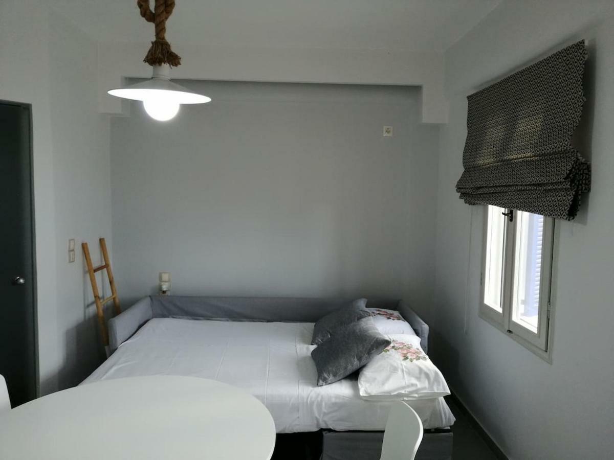 Fresh Renovated Maisonette Close To The