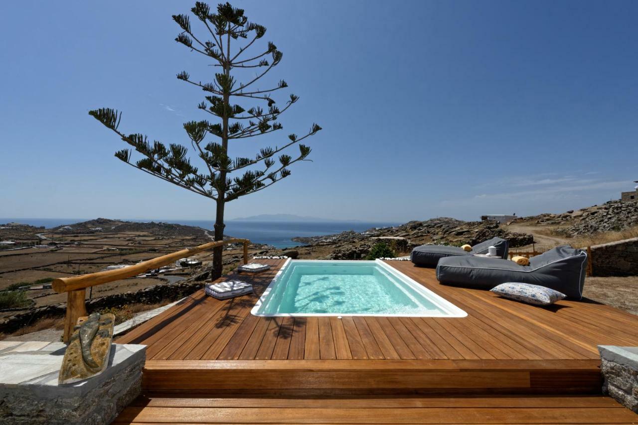 Agyra House *