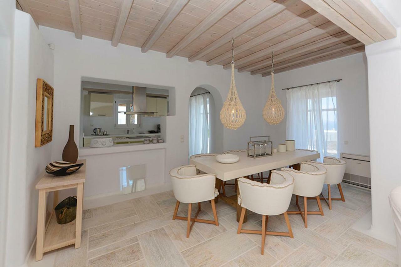 Villa Crystal With Heated Pool By Diles