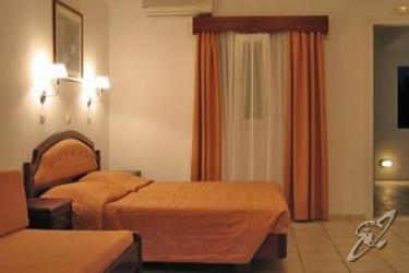 Elena & Aparthotel 3*