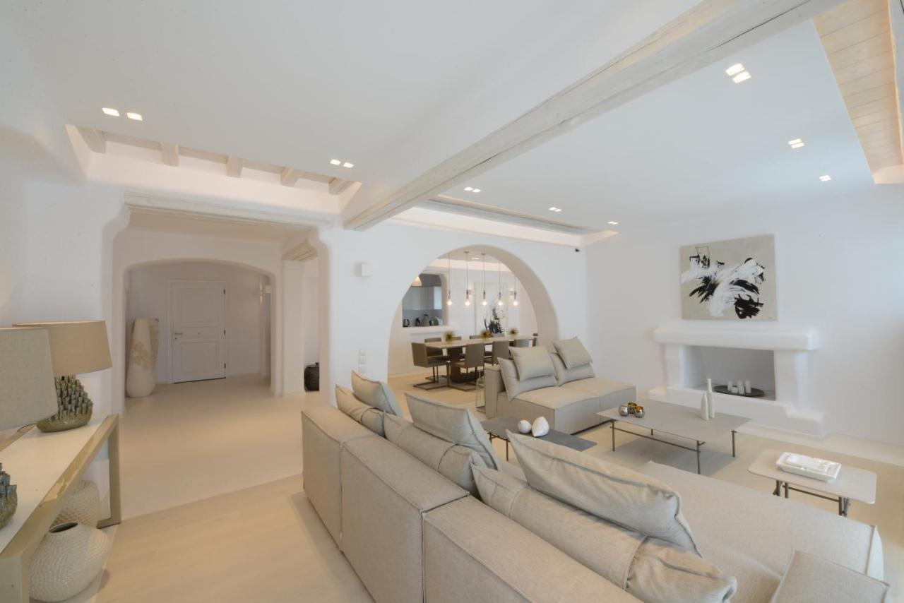 Diles & Mykonos * Tourlos