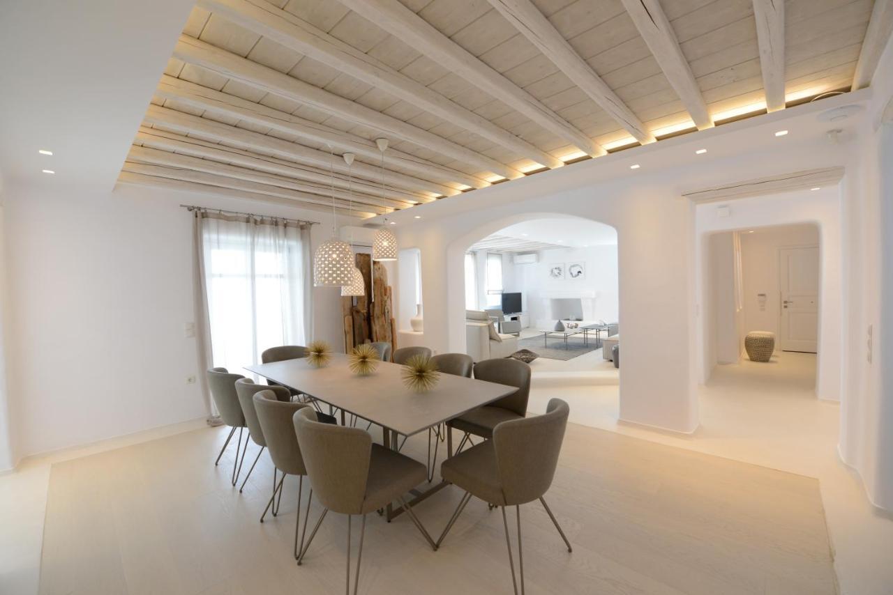 Diles & Mykonos