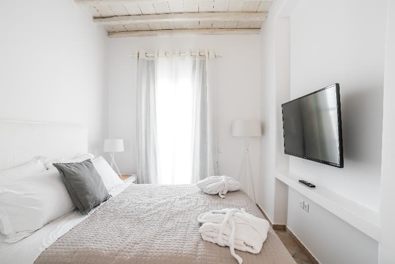 Capo Di Mykonos Hotel