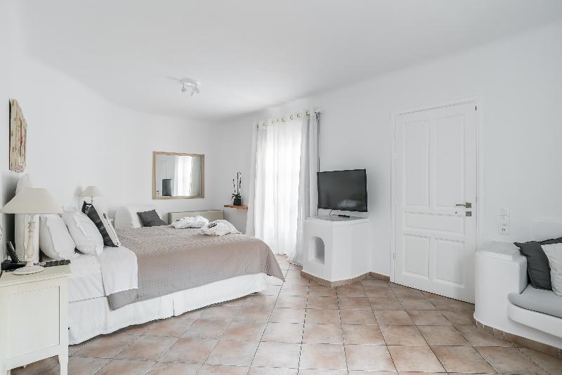 Capo Di Mykonos 4*