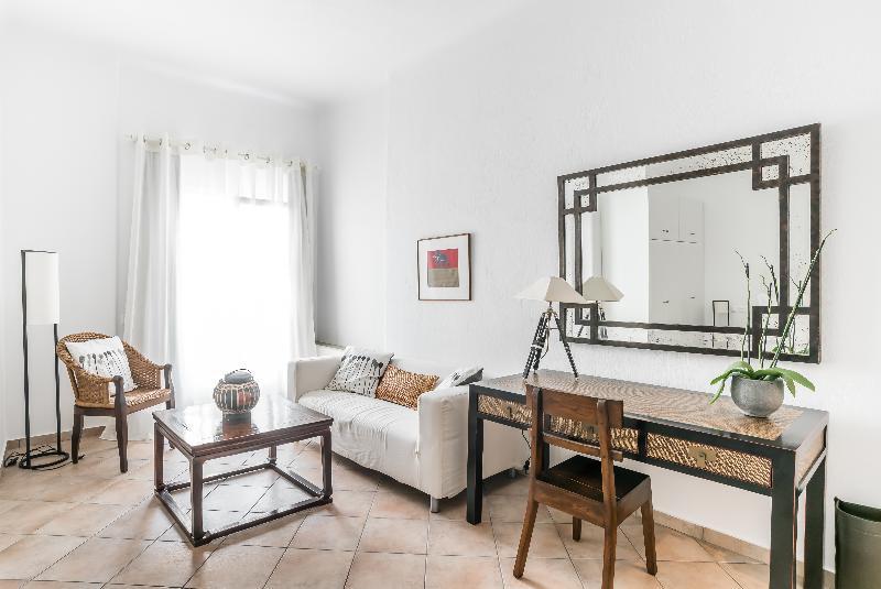 Capo Di Mykonos Hotel 4*