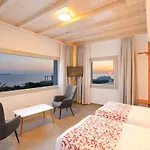 O Lofos Luxury Boutique Suites
