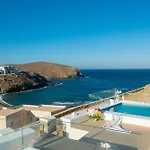 Myrsini\'S Luxury Suites Merchia