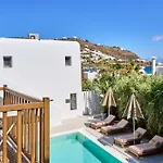 Adorno Beach Hotel&Suites